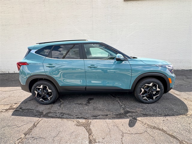 2026 Kia Seltos EX photo 3