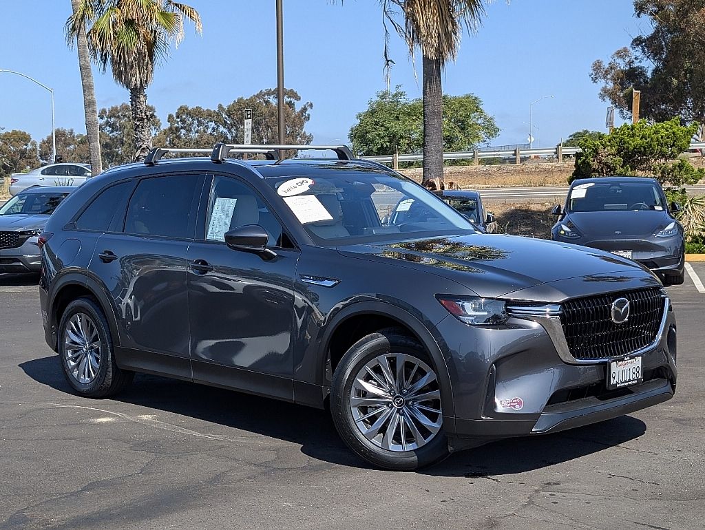 2024 Mazda CX-90 Preferred photo 2