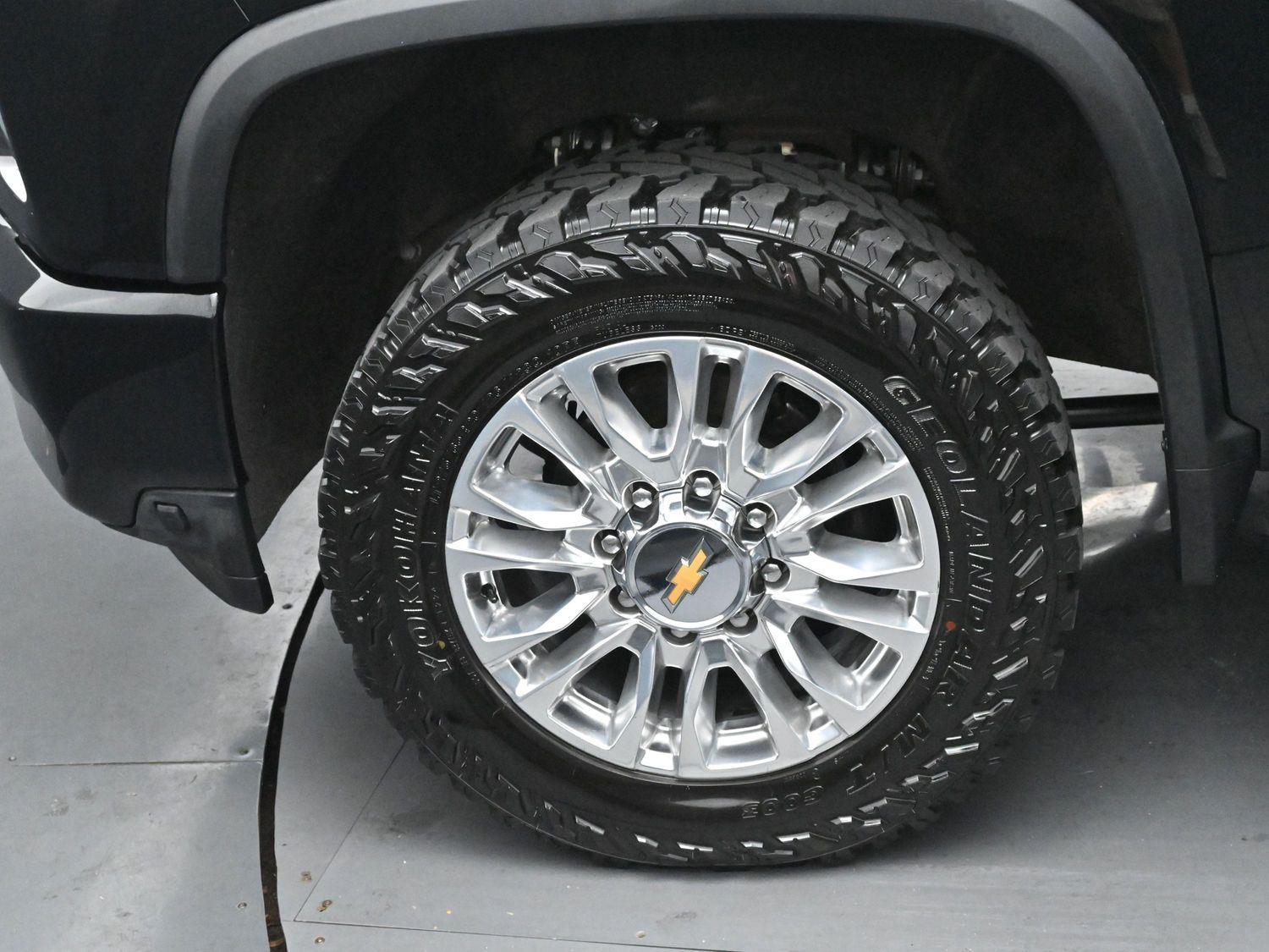 2023 Chevrolet Silverado 2500HD High Country photo 34