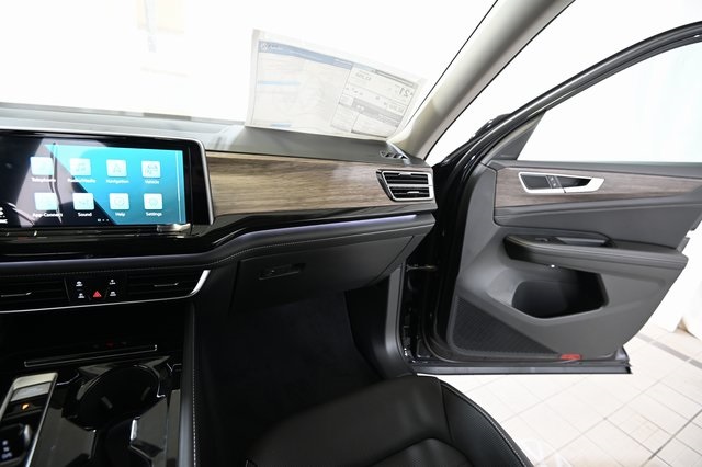 2026 Volkswagen Atlas SEL photo 26