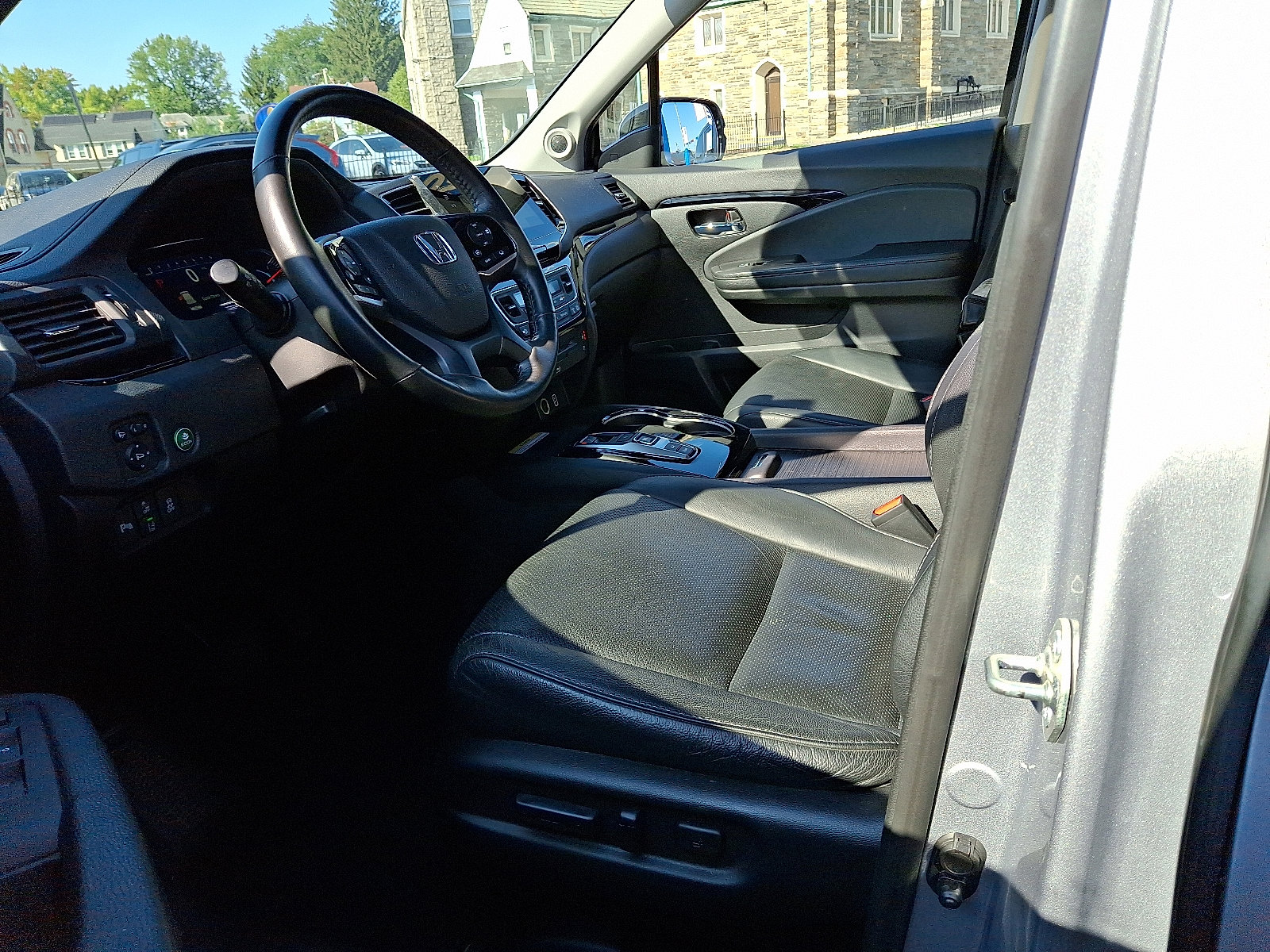 2019 Honda Pilot Elite photo 13