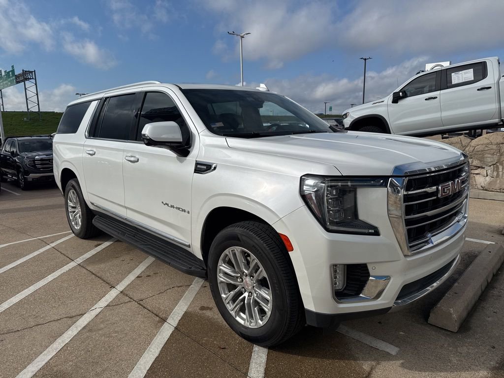 2022 Gmc Yukon XL SLT photo 3