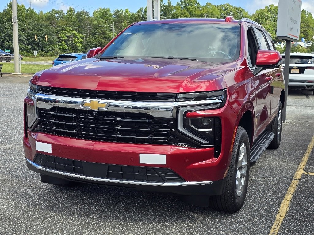 2025 Chevrolet Tahoe LS photo 2