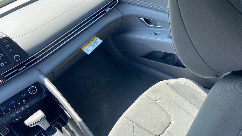 2025 Hyundai Elantra SEL Sport photo 43