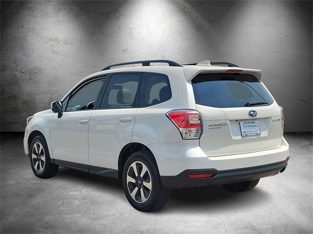 2018 Subaru Forester 2.5i Premium photo 4