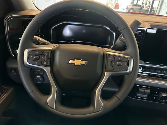 2025 Chevrolet Silverado 1500 LT photo 13