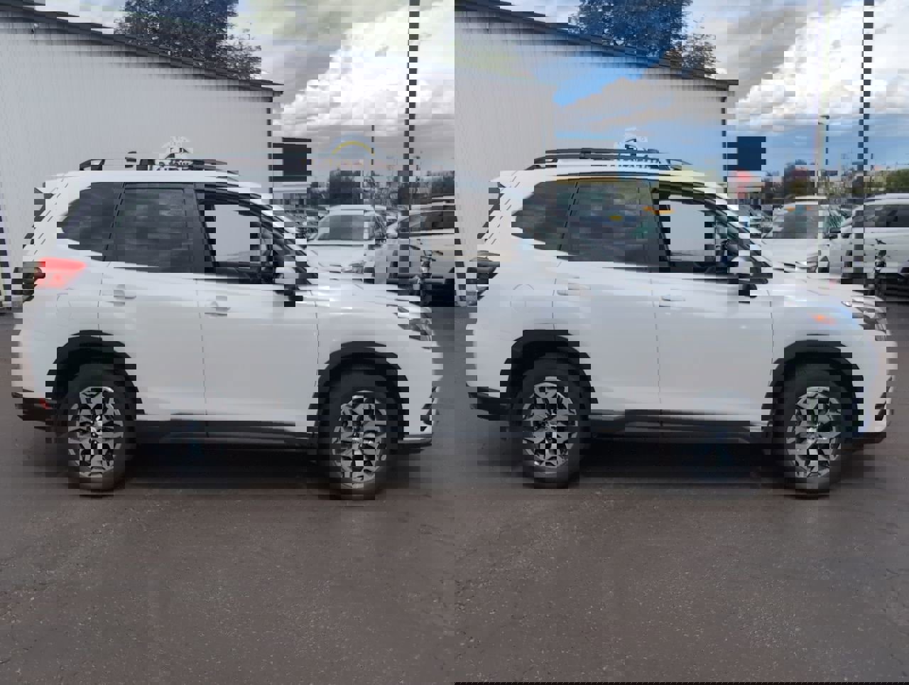 2022 Subaru Forester Premium photo 8