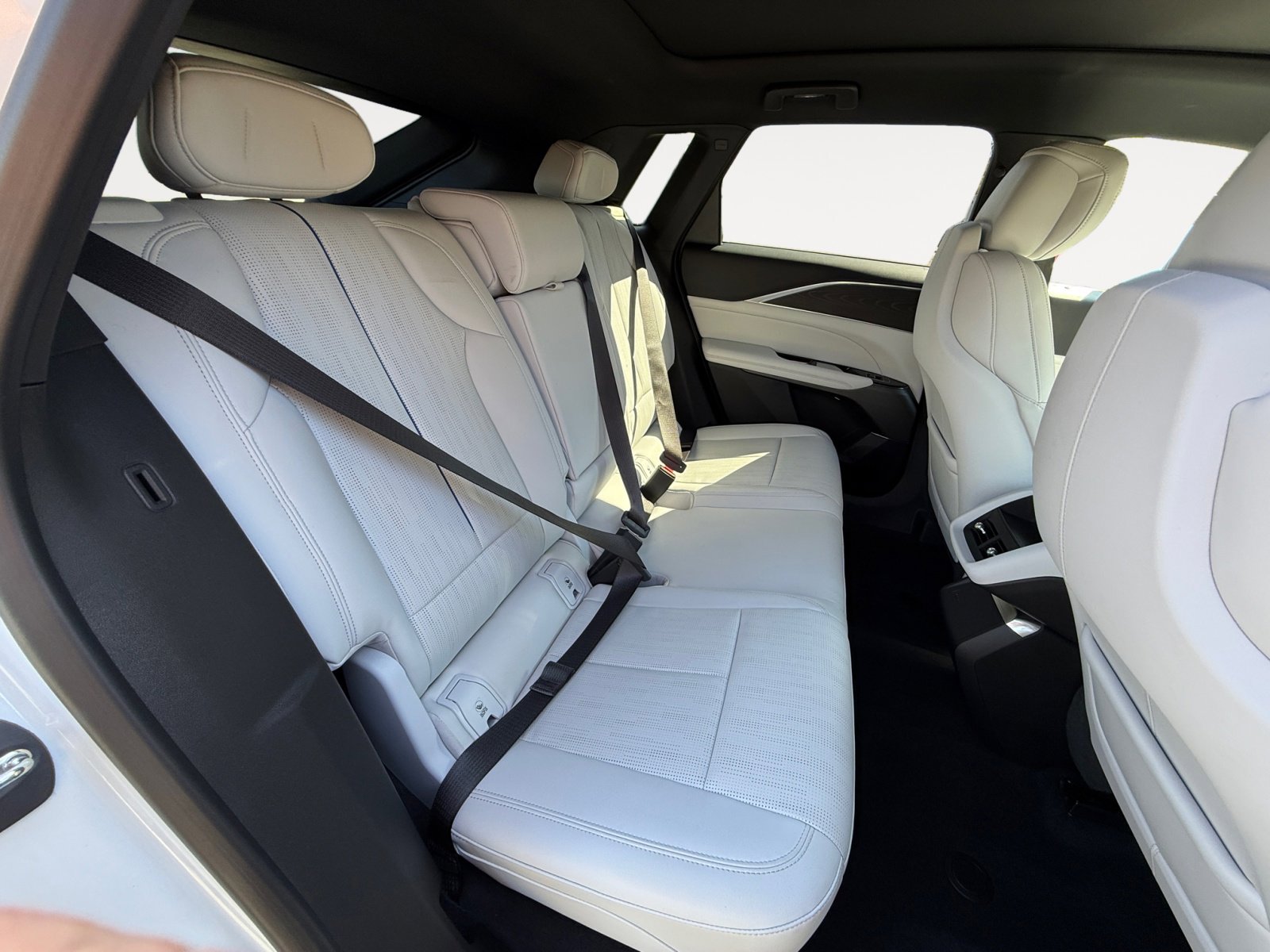 2024 Cadillac Lyriq Sport photo 17