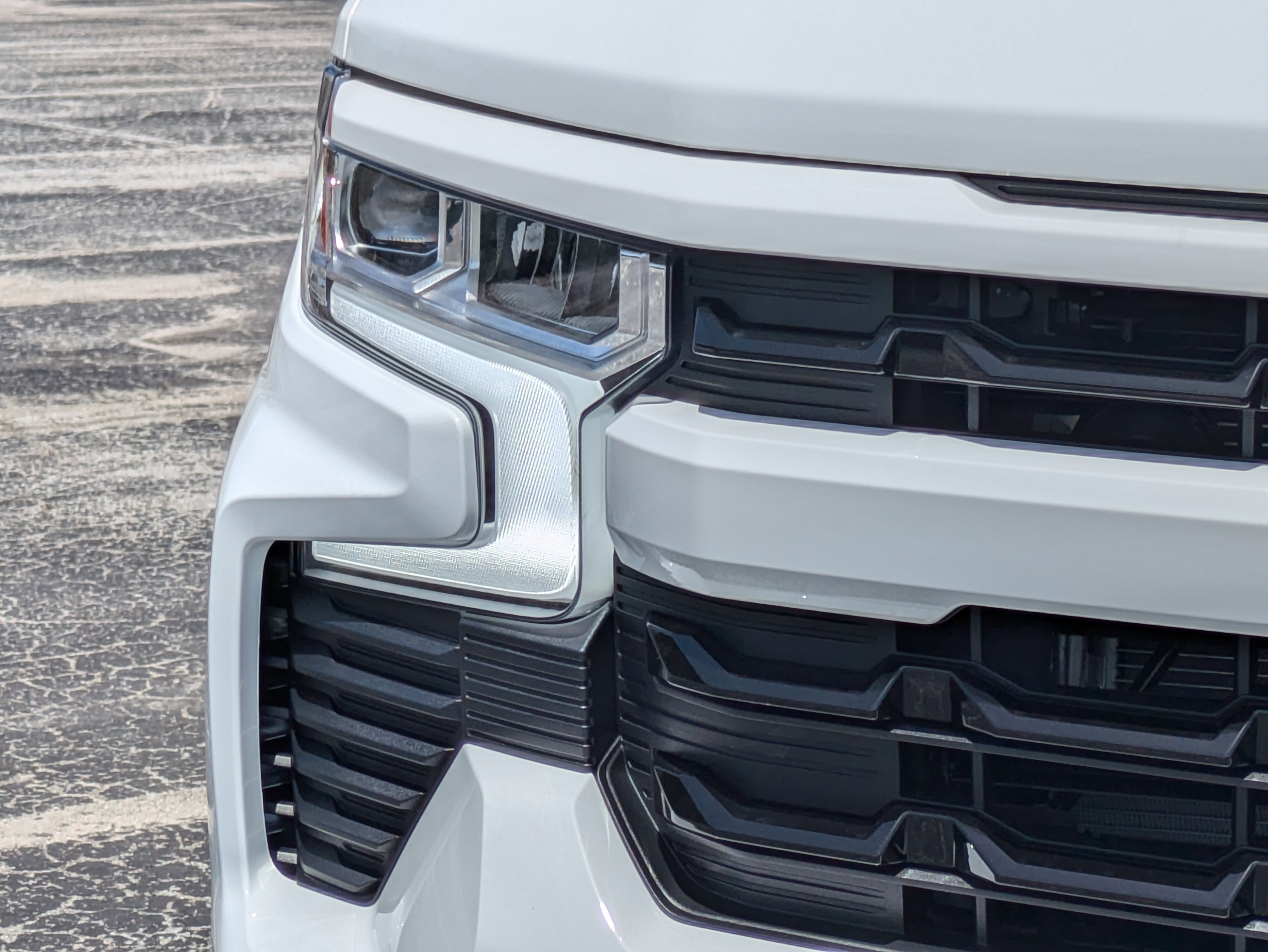 2026 Chevrolet Silverado 1500 RST photo 2