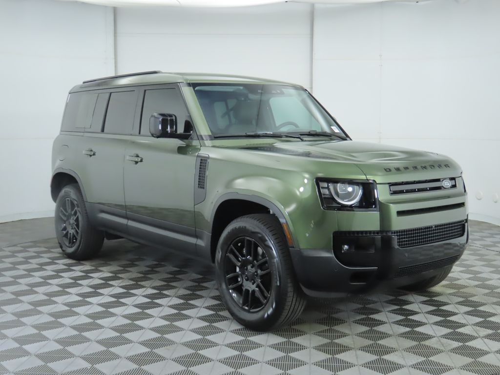 2026 Land Rover Defender 110 S photo 3