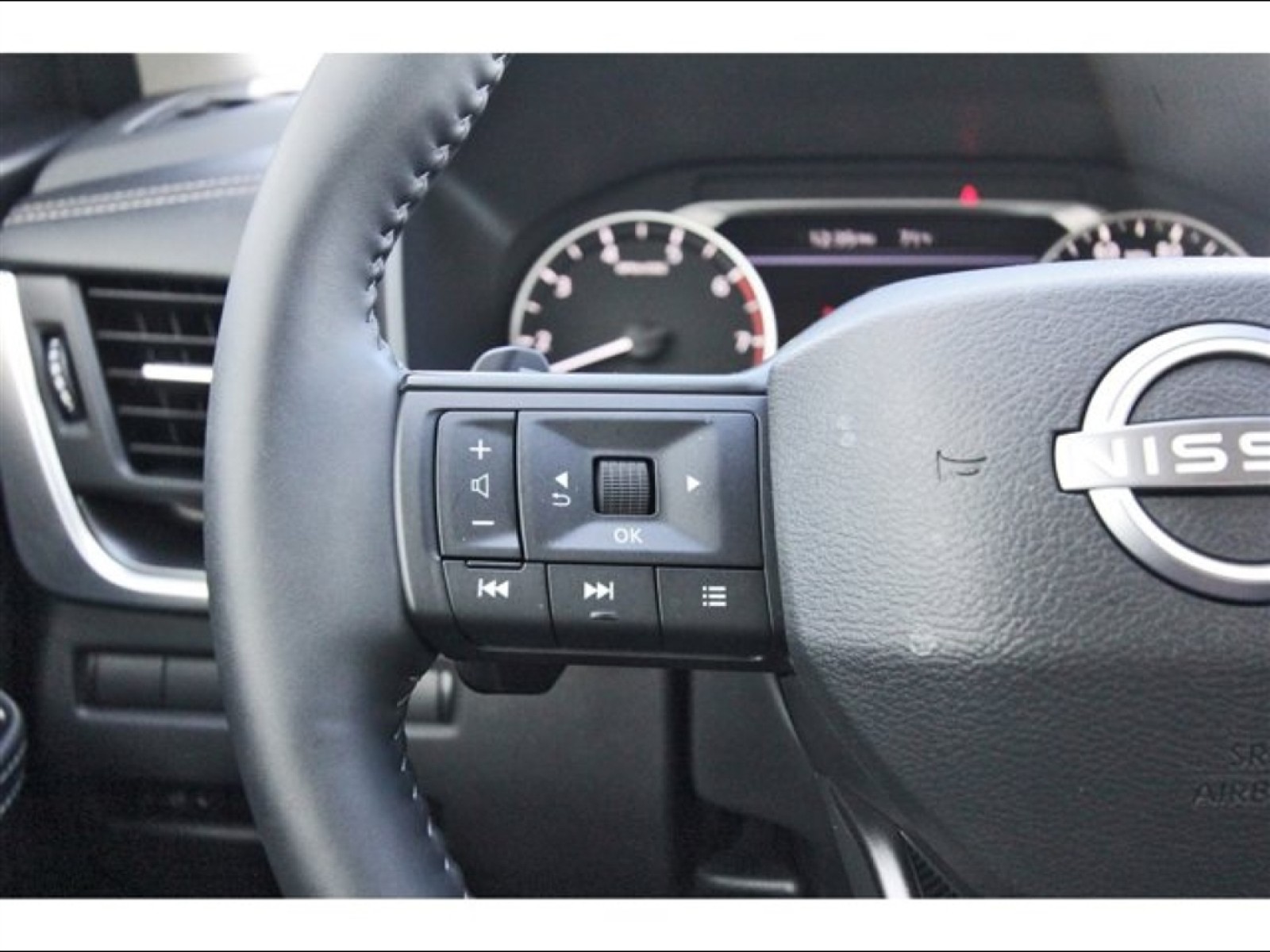 2025 Nissan Rogue SV Silver at Robbins Nissan