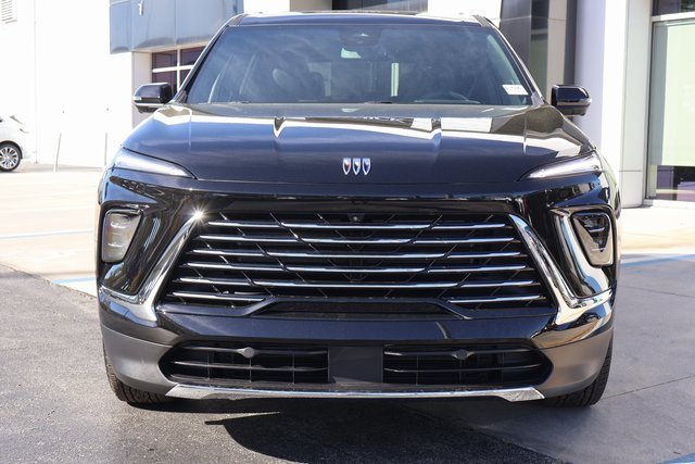 2025 Buick Enclave Preferred photo 2