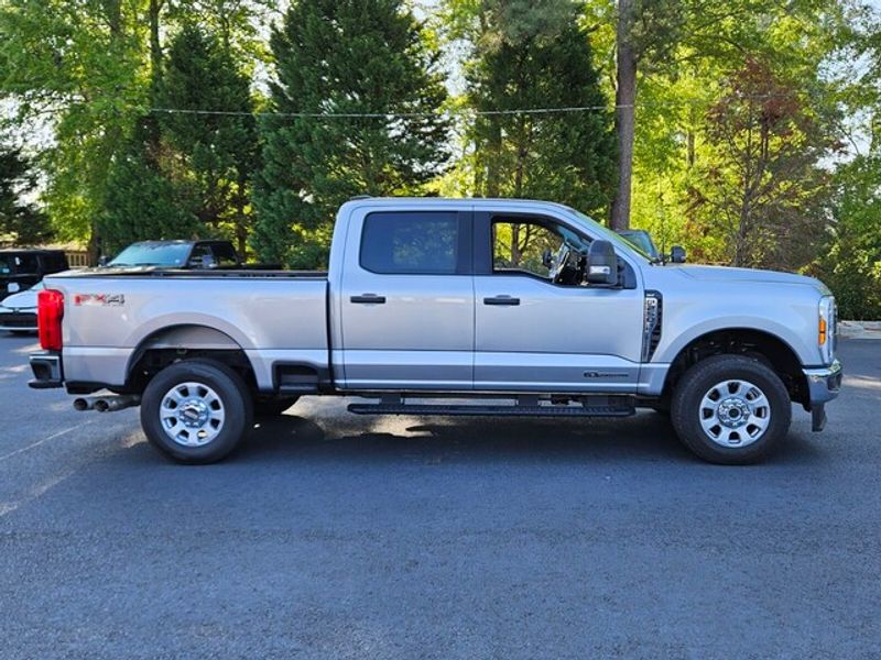 2024 Ford F-250 XLT photo 13