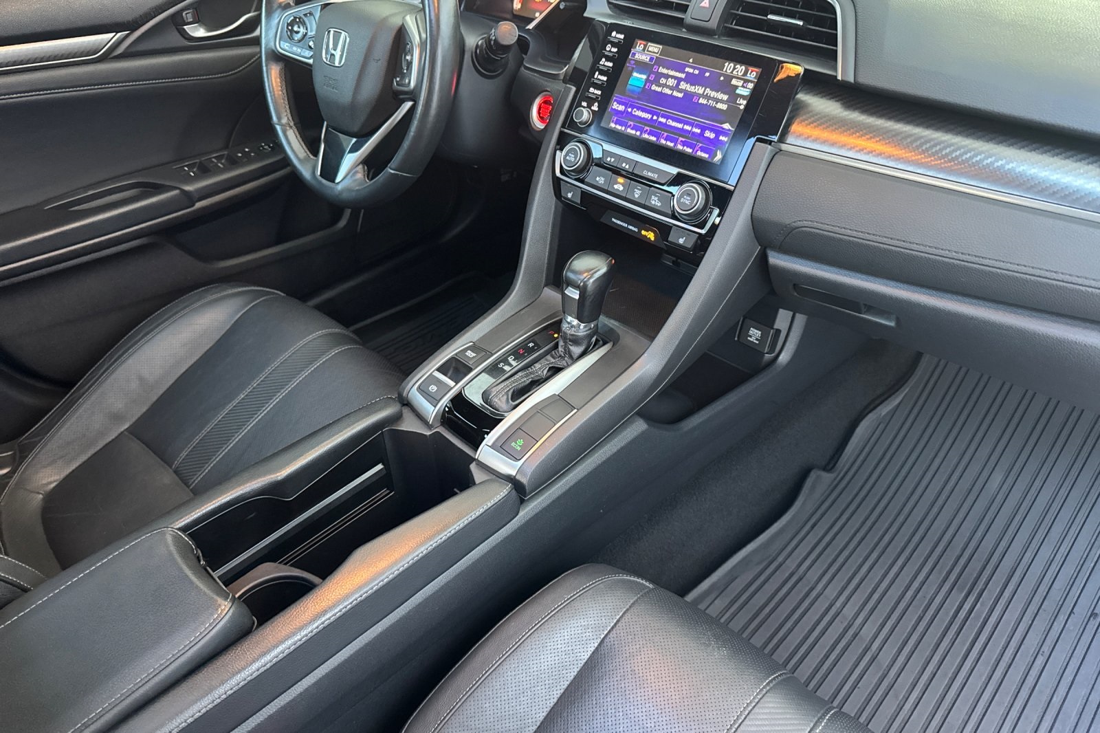 2019 Honda Civic Sport Touring photo 18