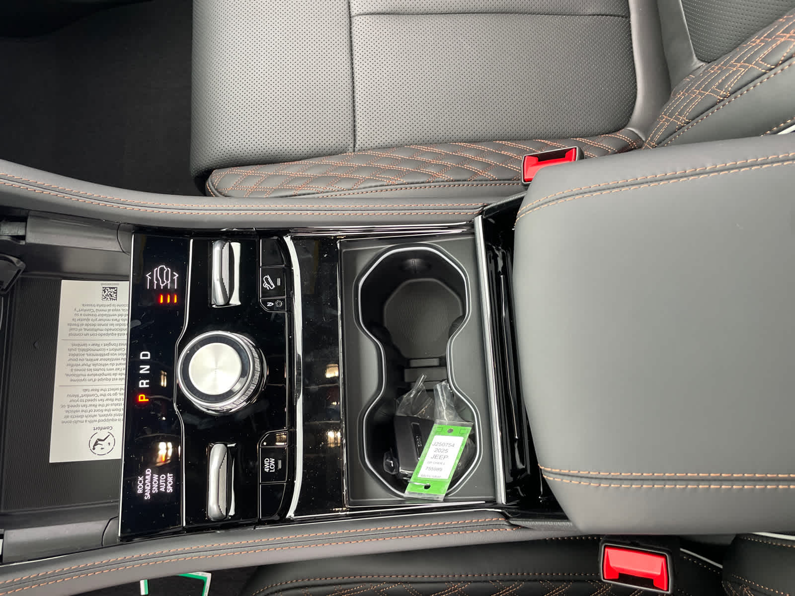 2025 Jeep Grand Cherokee L Summit Reserve photo 28