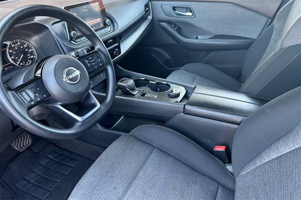 2023 Nissan Rogue SV photo 11