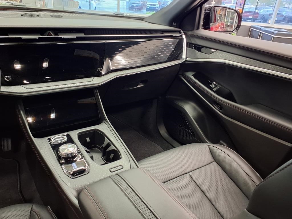 2025 Jeep Wagoneer S Limited photo 13
