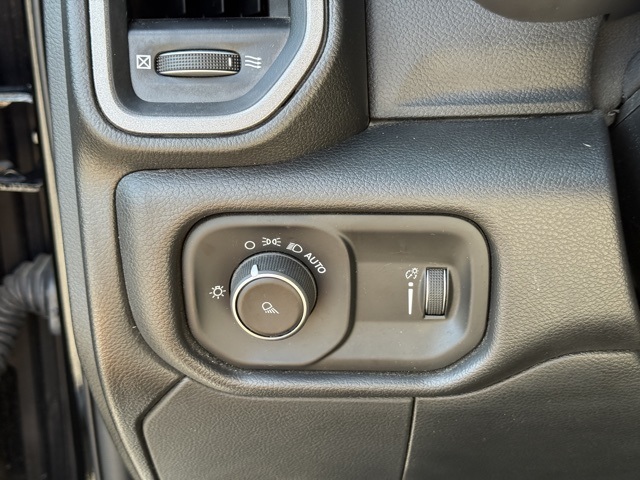 2024 Ram 2500 Tradesman photo 19