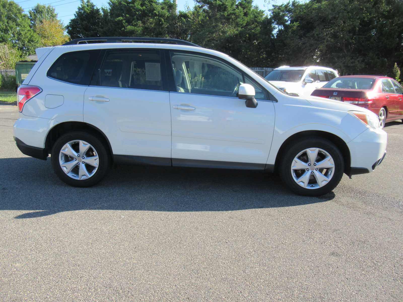 2015 Subaru Forester 2.5i Limited photo 4