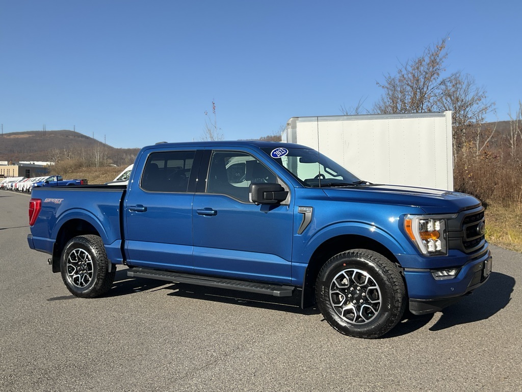 2023 Ford F-150 XLT's photo