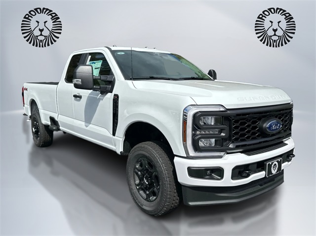 2025 Ford F-250 XL photo 3