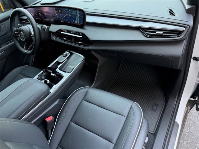 2025 Buick Enclave Sport Touring photo 17