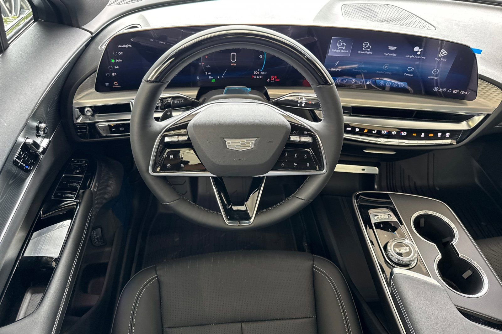 2026 Cadillac Lyriq Sport photo 13