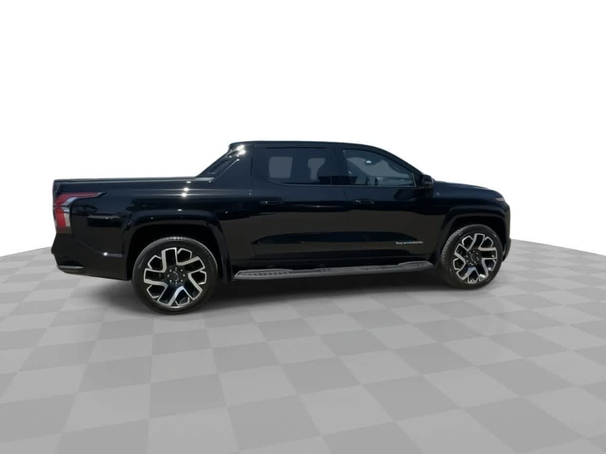 2024 Chevrolet Silverado EV RST photo 9