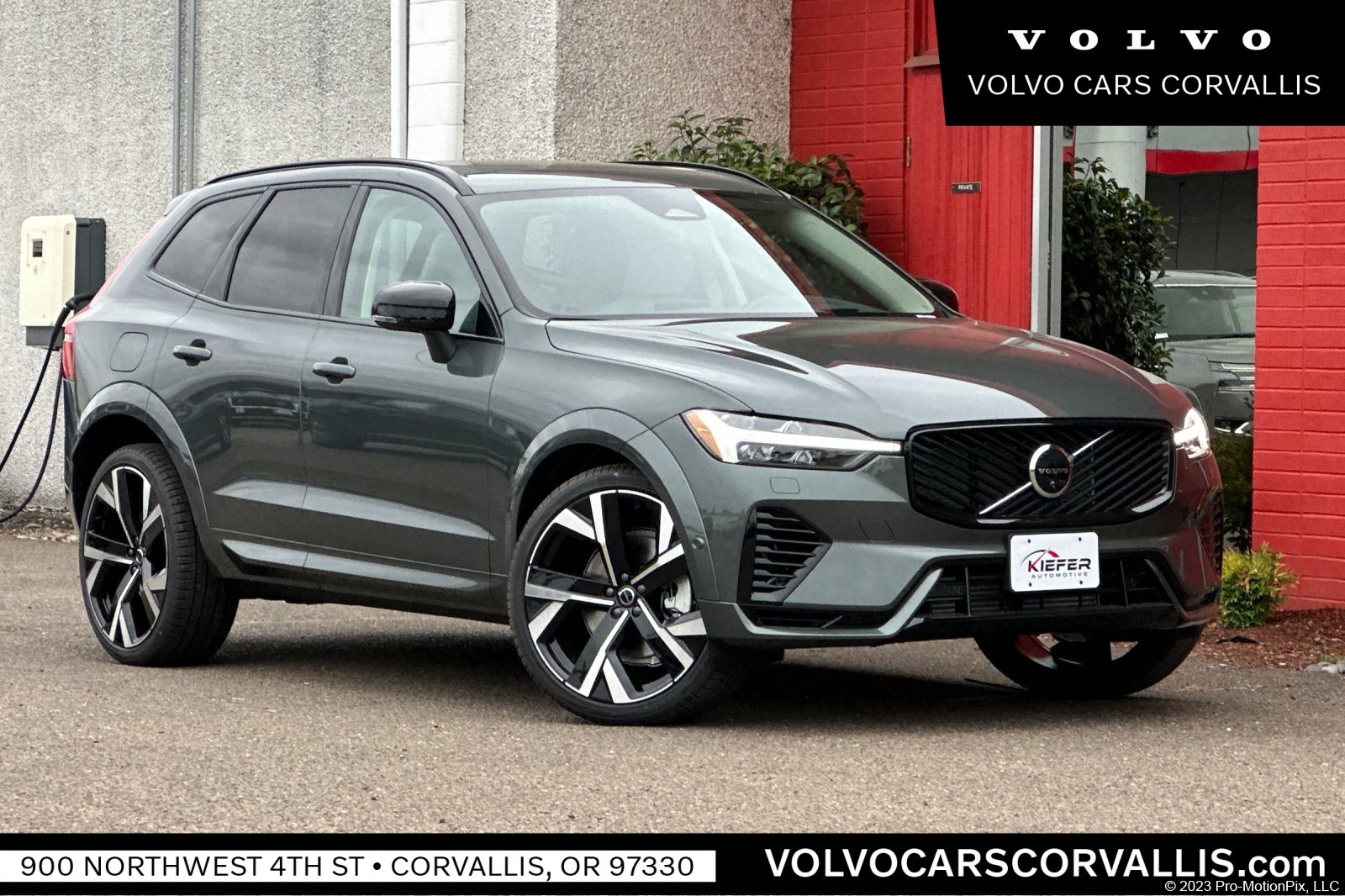 2026 Volvo XC60 Ultra's photo