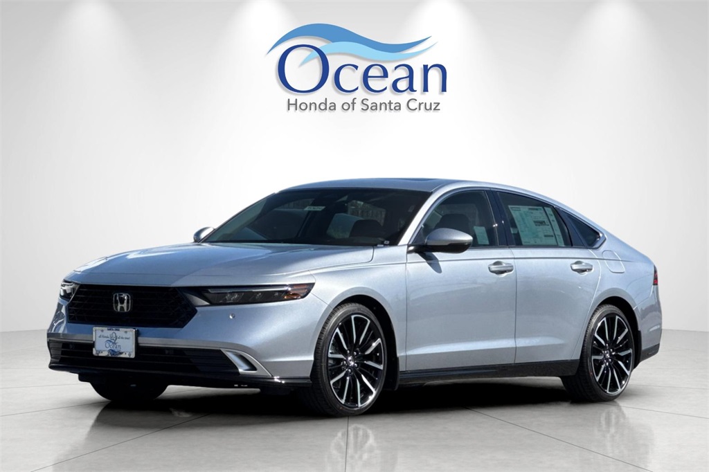 2025 Honda Accord Hybrid Touring photo 2