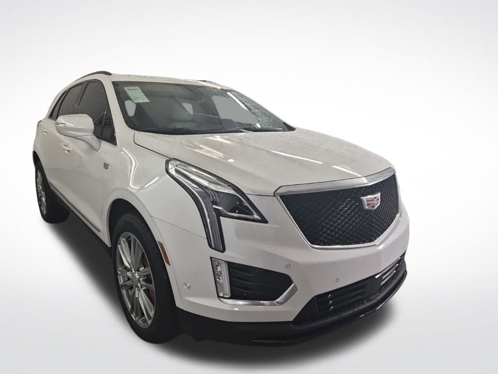 2026 Cadillac XT5 Sport's photo