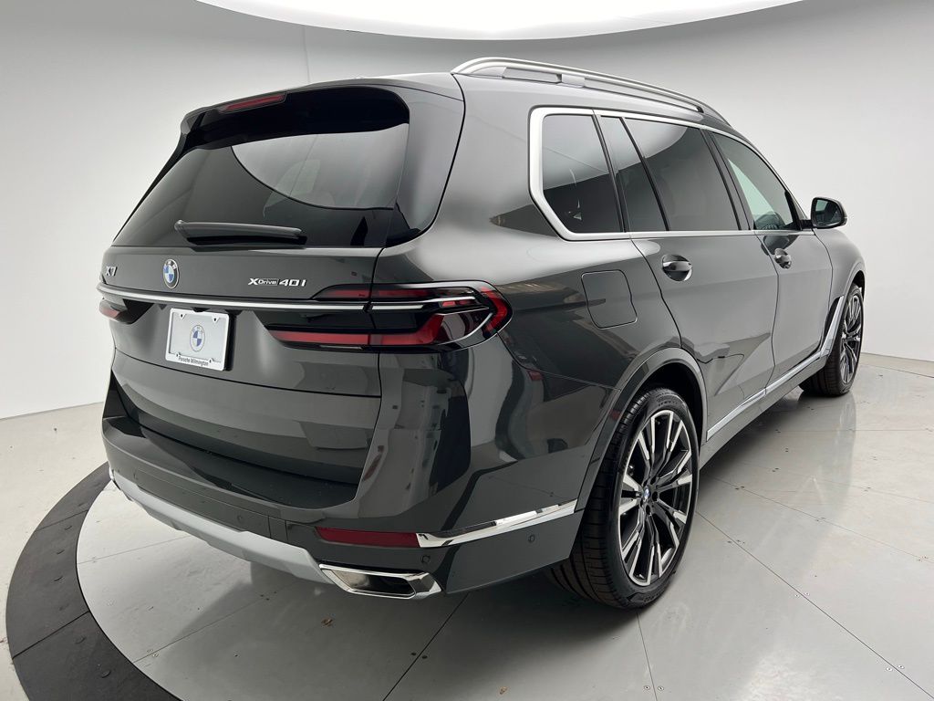2025 Bmw X7 xDrive40i photo 3