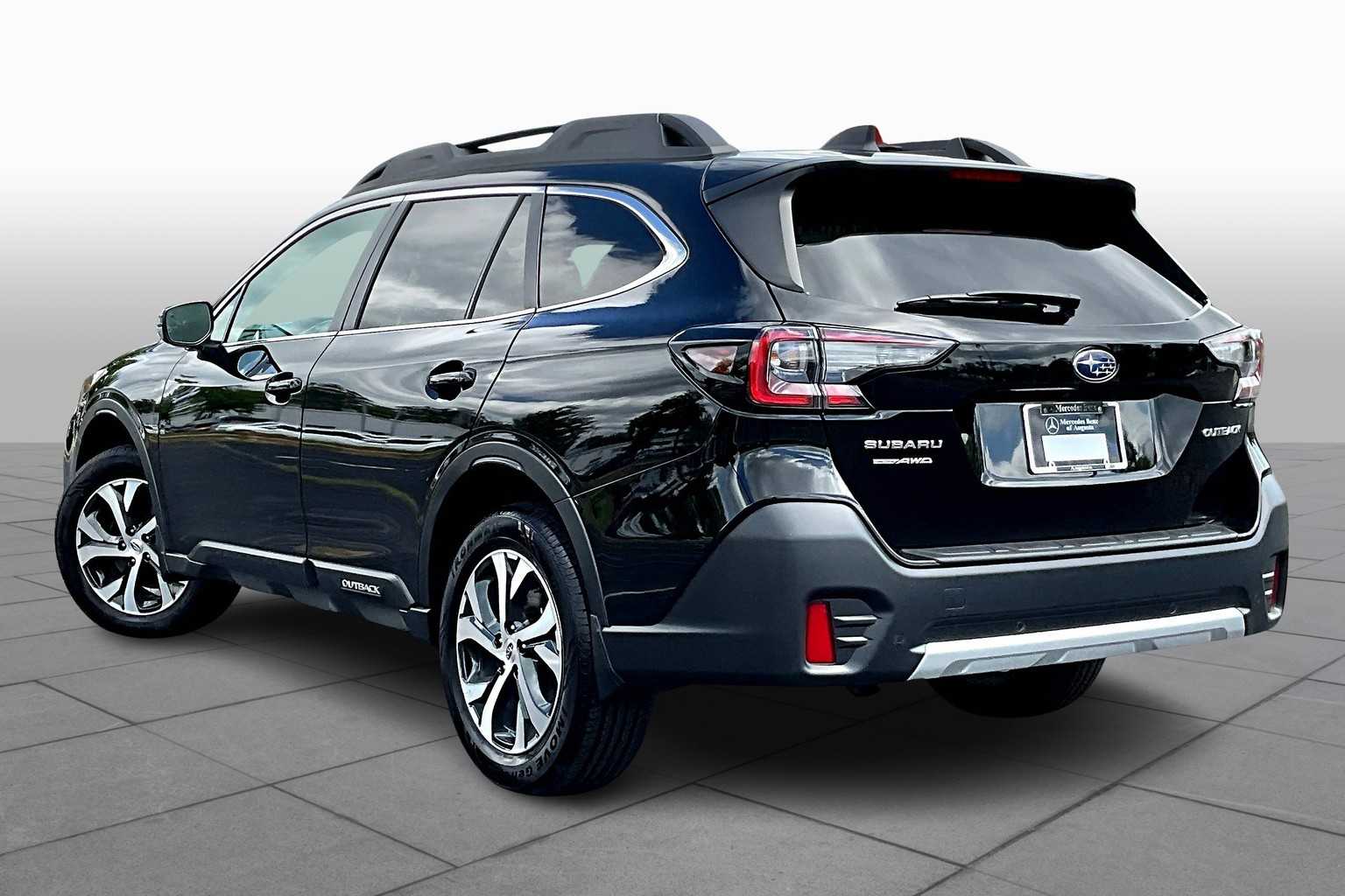 Image 10 of Pre-Owned 2022 Subaru Outback Limited With Navigation & AWD