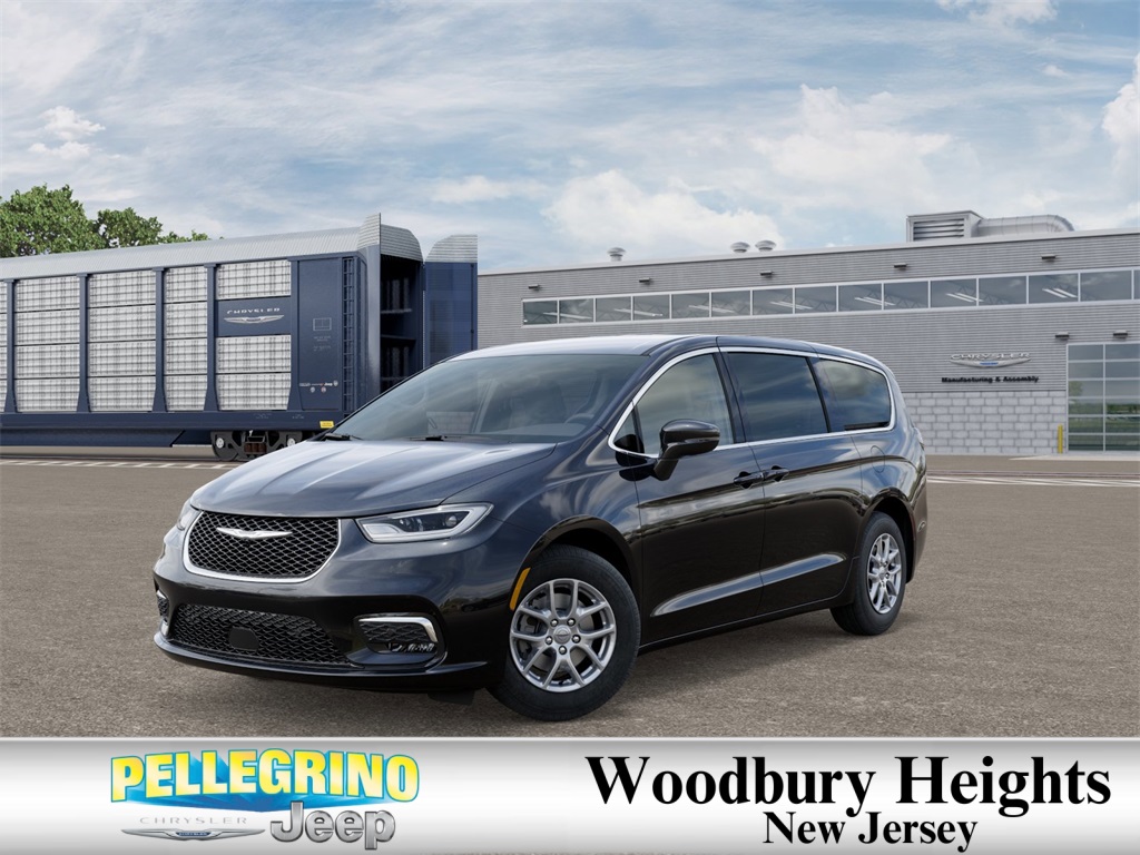 2026 Chrysler Pacifica Select's photo