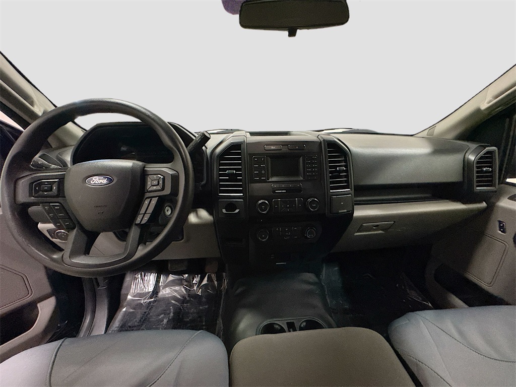 2016 Ford F-150 XL photo 3