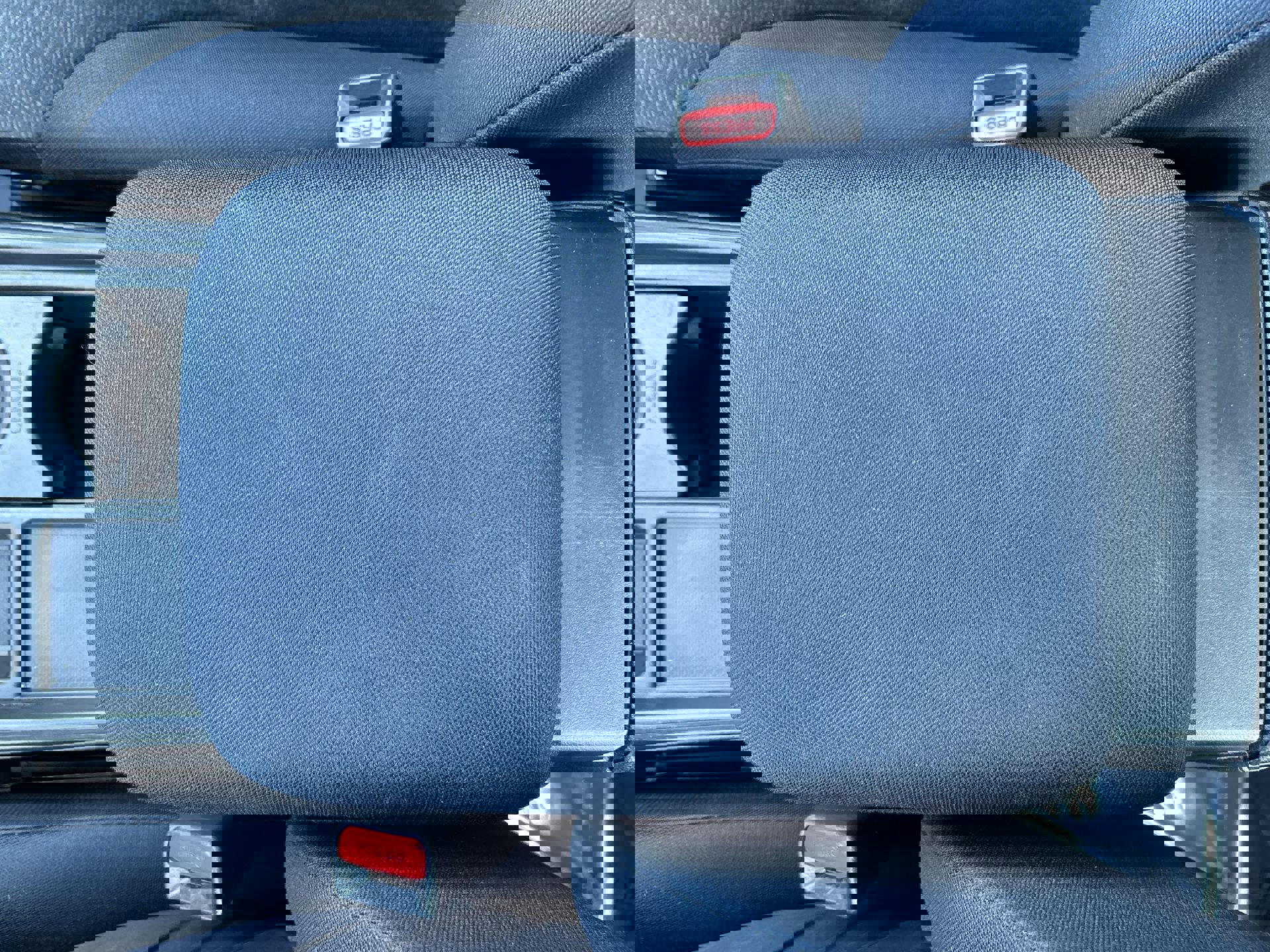 2015 Honda CR-V LX photo 19
