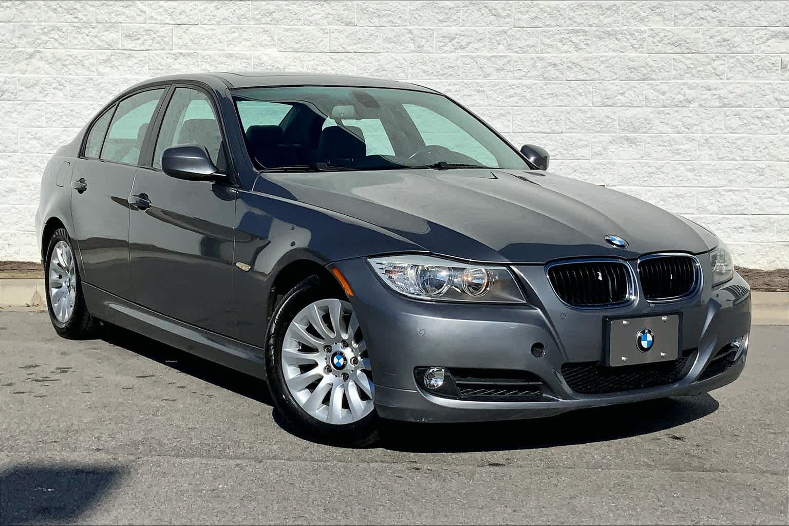Used 2009 BMW 3 Series 328i with VIN WBAPH73589E129270 for sale in Columbia, SC
