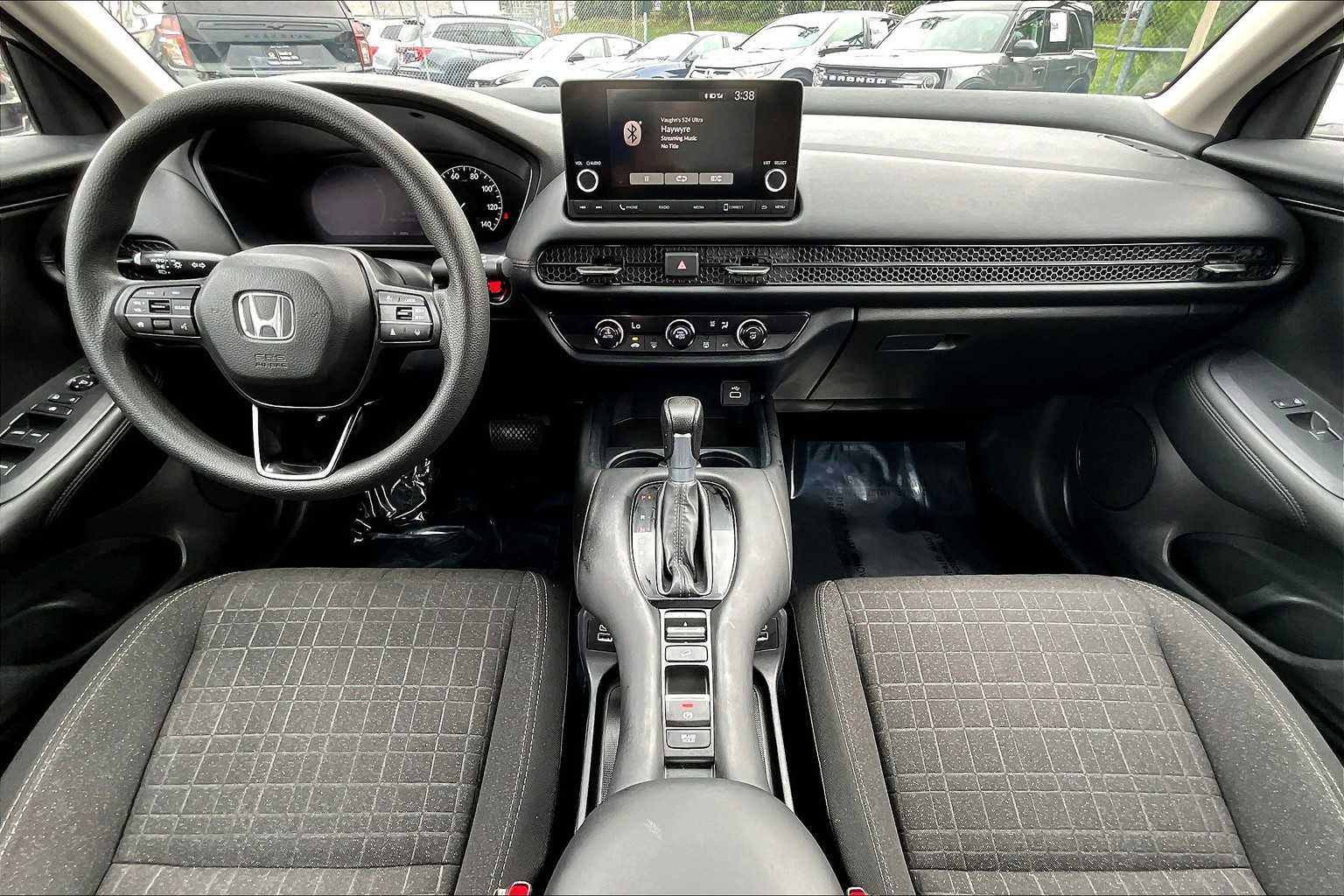 2023 Honda HR-V LX photo 12
