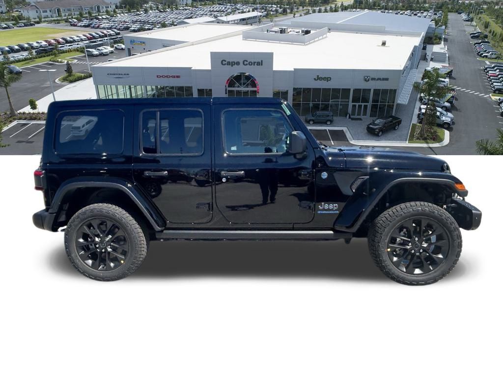 2025 Jeep Wrangler Sahara 4xe photo 3