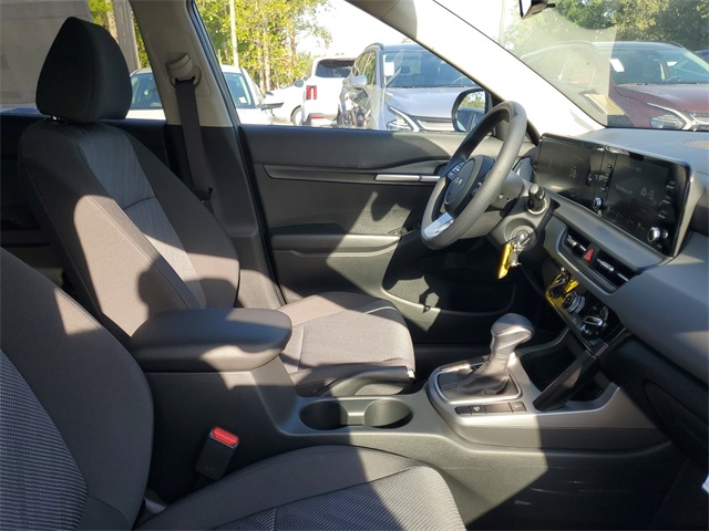 2025 Kia Seltos LX photo 31