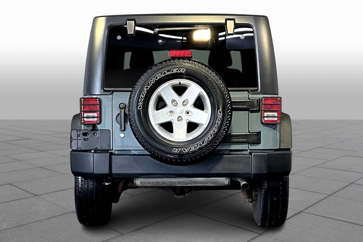 2014 Jeep Wrangler Sport photo 4