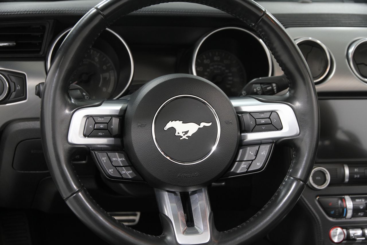 2023 Ford Mustang EcoBoost Premium Convertible photo 8