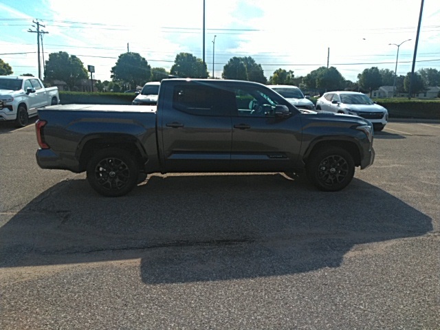 2024 Toyota Tundra Platinum photo 14