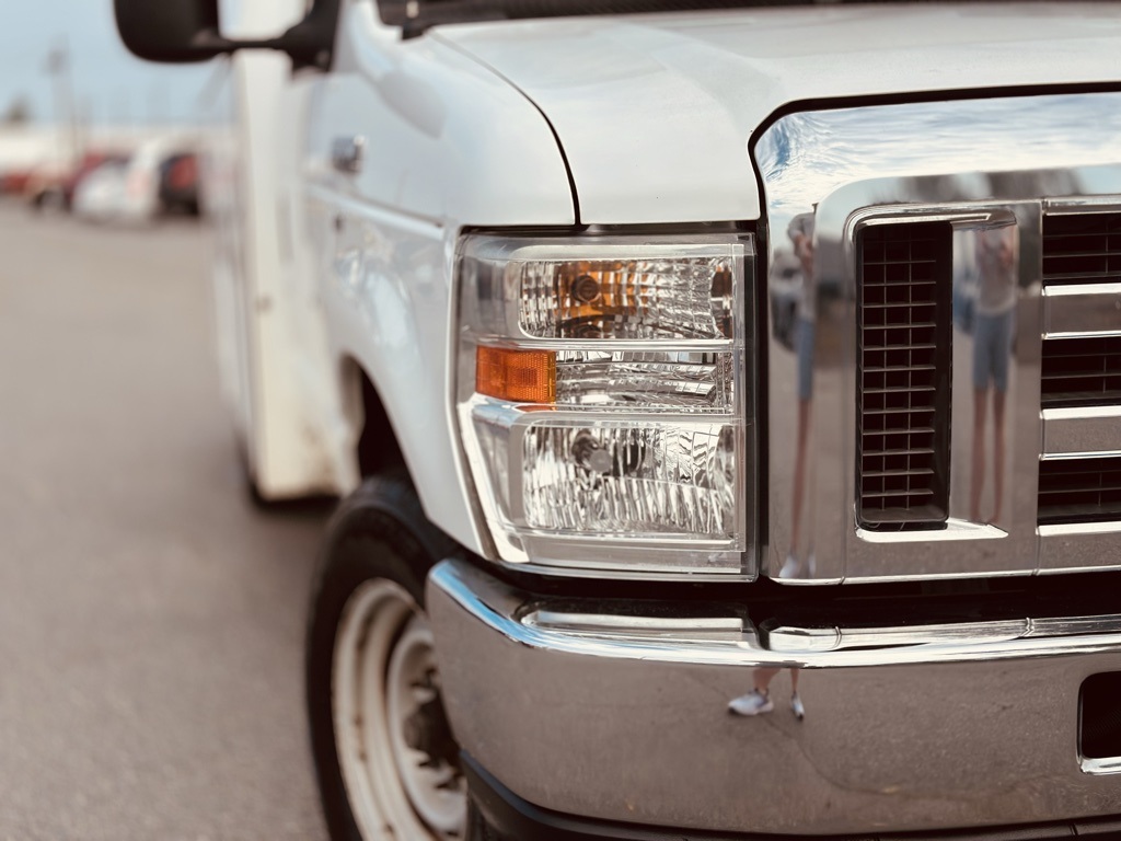 2012 Ford E-350 photo 6
