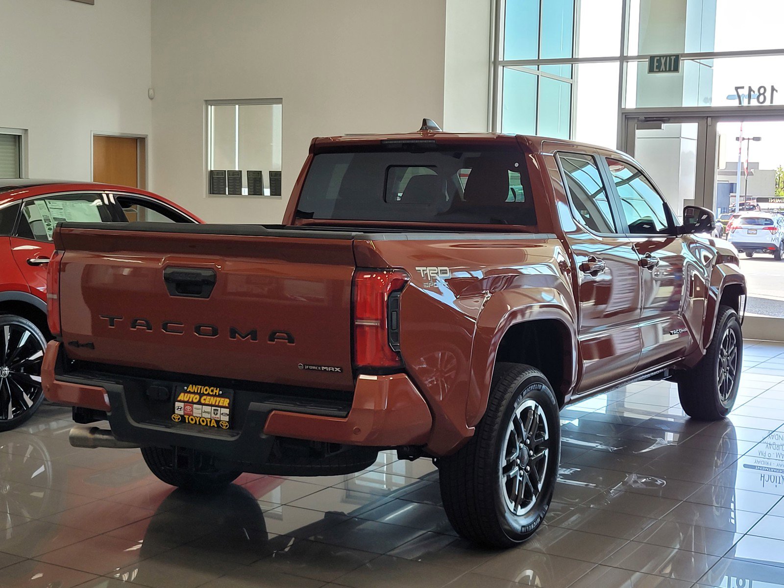 2025 Toyota Tacoma TRD Sport Double Cab photo 3