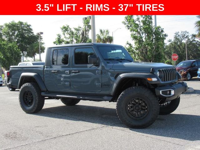 2025 Jeep Gladiator Sport S photo 2