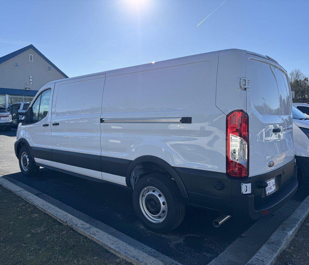 2025 Ford Transit Cargo Van photo 3
