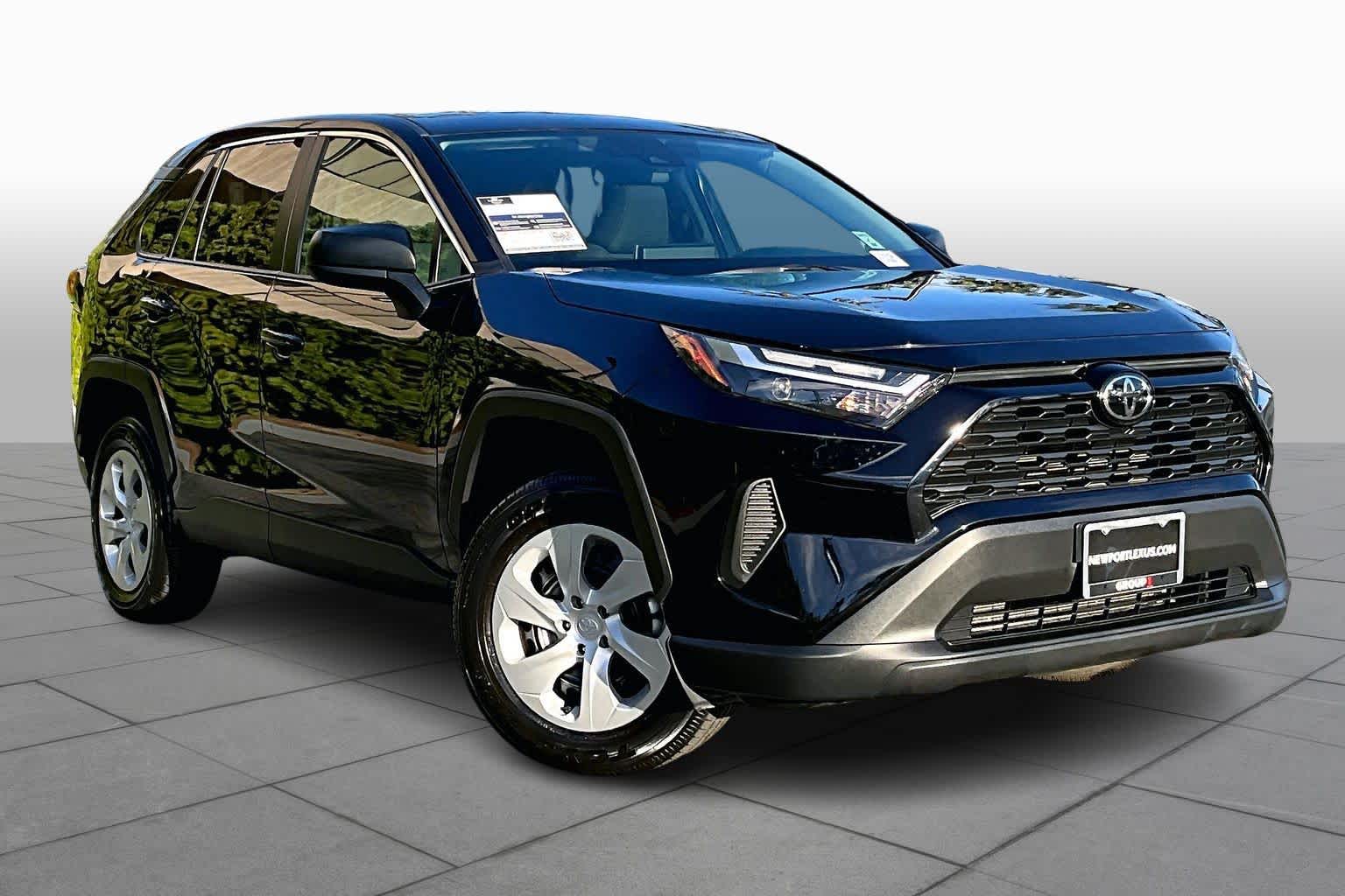 Used 2025 Toyota RAV4 LE with VIN 2T3F1RFVXSC527915 for sale in Northfield, Minnesota