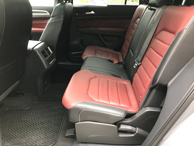 2022 Volkswagen Atlas Cross Sport V6 SEL Premium R-Line photo 28