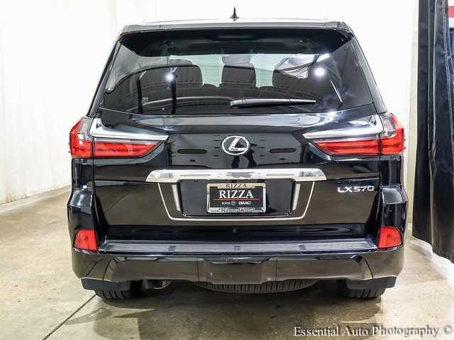 2021 Lexus LX 570 photo 3